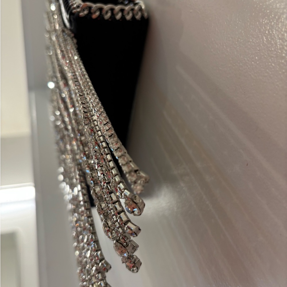 NWT House of Harlow 1960 stunning Chain & rhinestone waterfall bag - Picture 2 of 12